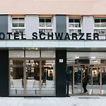 Hotel Schwarzer Baer
