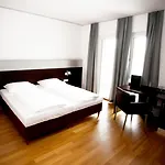 Hotel Schwarzer Baer Linz