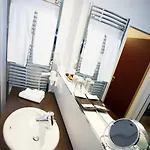 Schwarzer Baer 4* Linz