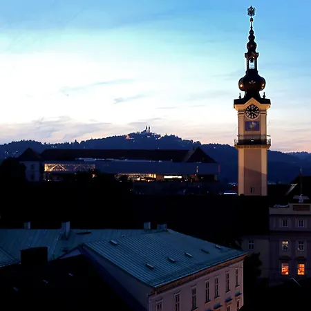 Hotel Schwarzer Baer 4*