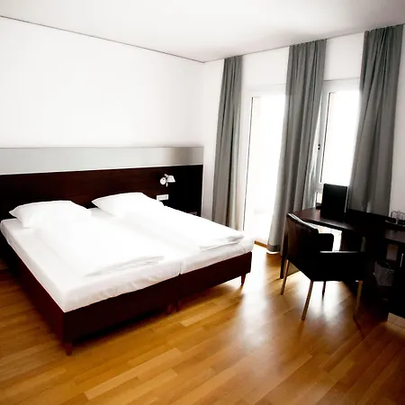 Hotel Schwarzer Baer Linec