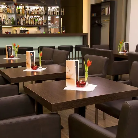 Schwarzer Baer 4* Λιντς