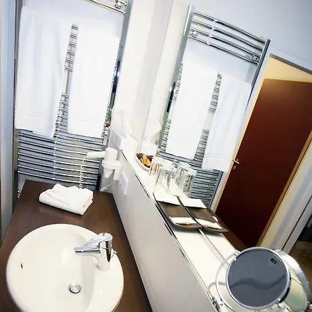 Schwarzer Baer 4* Linz
