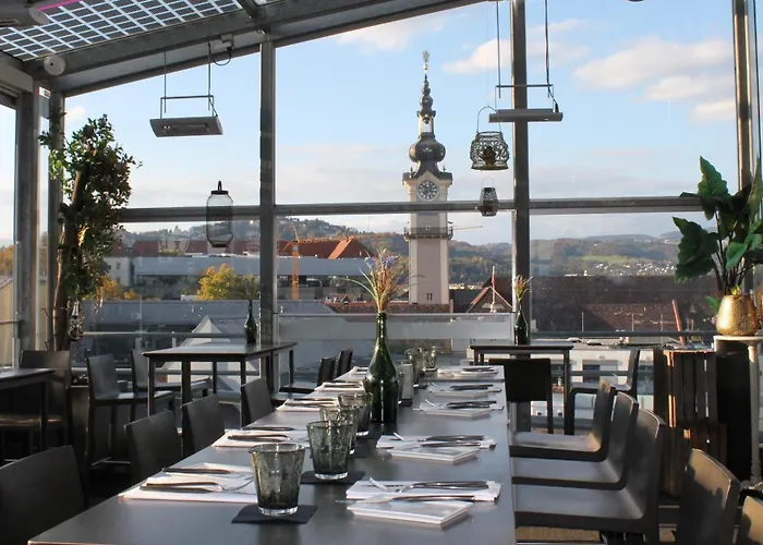 Hotel Schwarzer Baer 4*